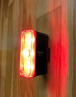 Luz trasera Ravemen TR500