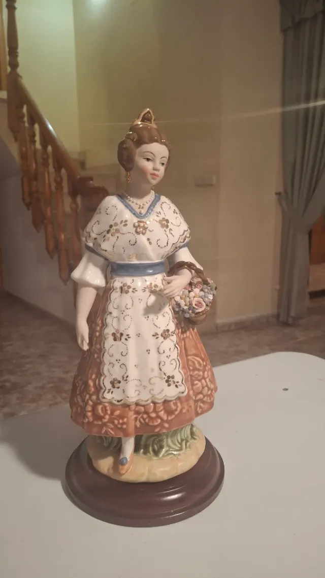 Muñeca de porcelana Arman