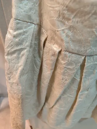 Falda A Beige/Plata para Eventos.