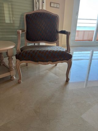 Juego 2 Sillas y Mesa Auxiliar