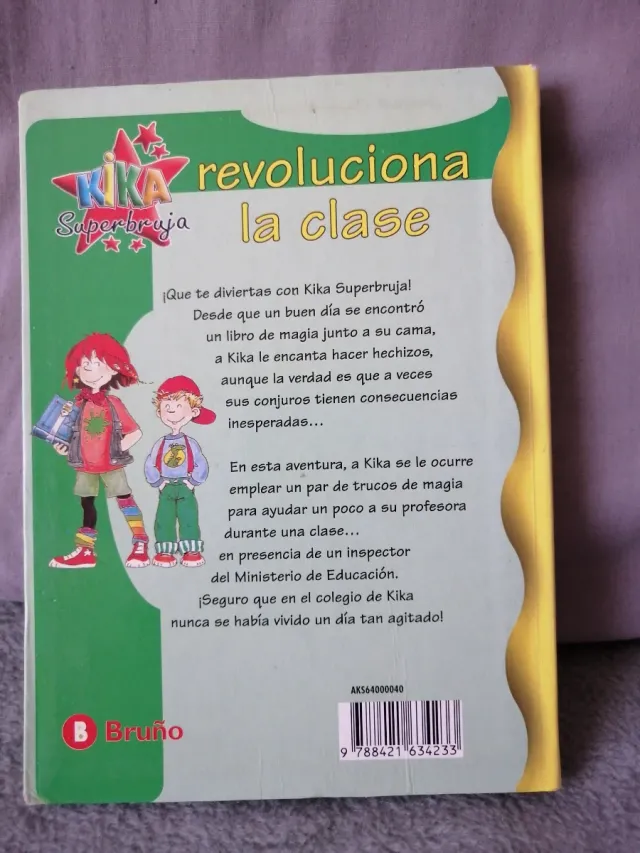 Kika Superbruja revoluciona la clase (Kika Supe...