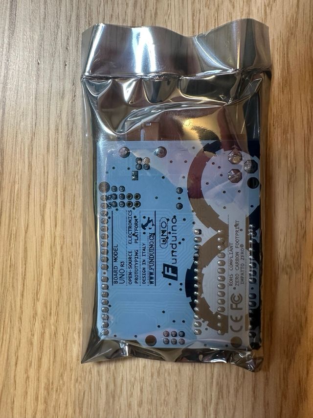 Kit Arduino UNO con componentes (precintado)