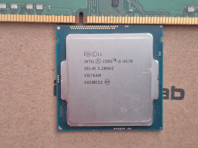 i5-4570 + 16GB-DDR3L / 1600MHz