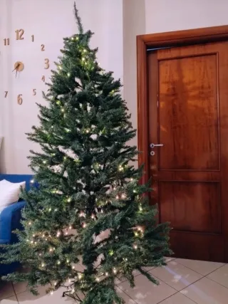 Albero di Natale con luci