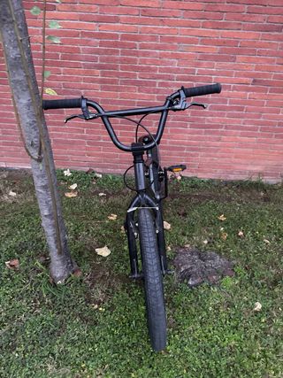 Bicicleta BMX para niño