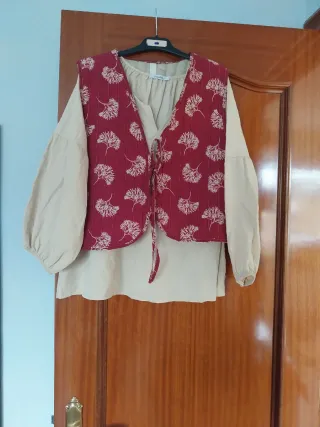 Conjunto Chaleco y Camisa sin uso,talla Única