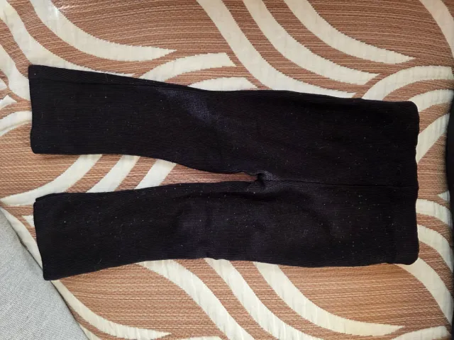 Pantalón Zara bebé acampanado negro