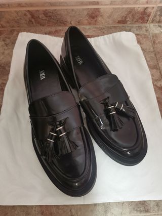 Zapatos Zara Negros con Flecos