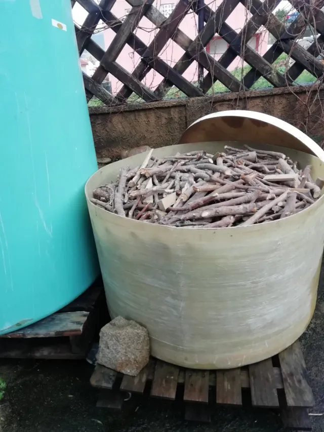 Leña de abeto para venta al por menor