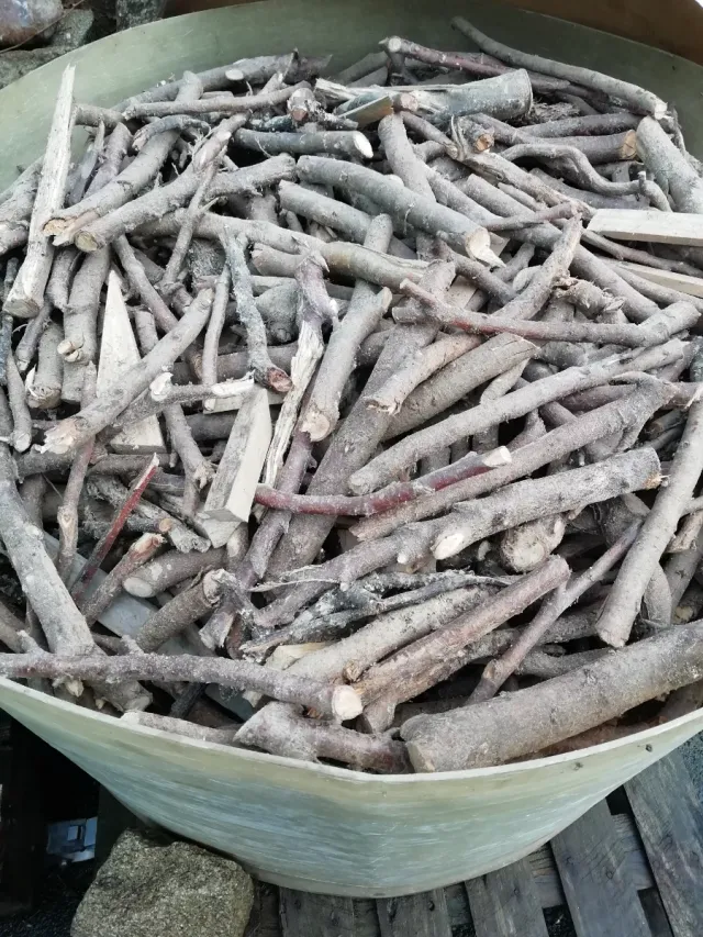 Leña de abeto para venta al por menor