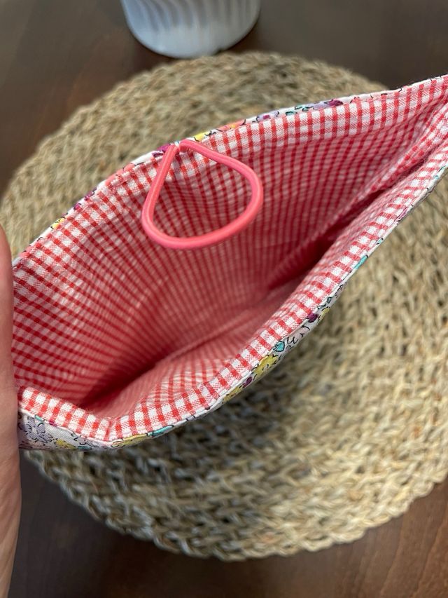 Funda Kindle multicolor con botón