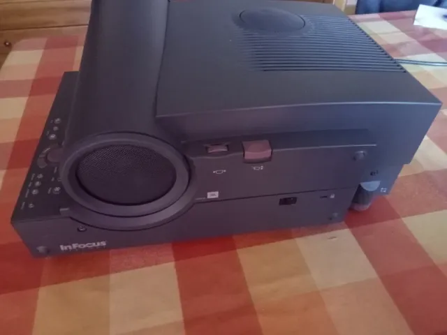 Proyector InFocus Negro