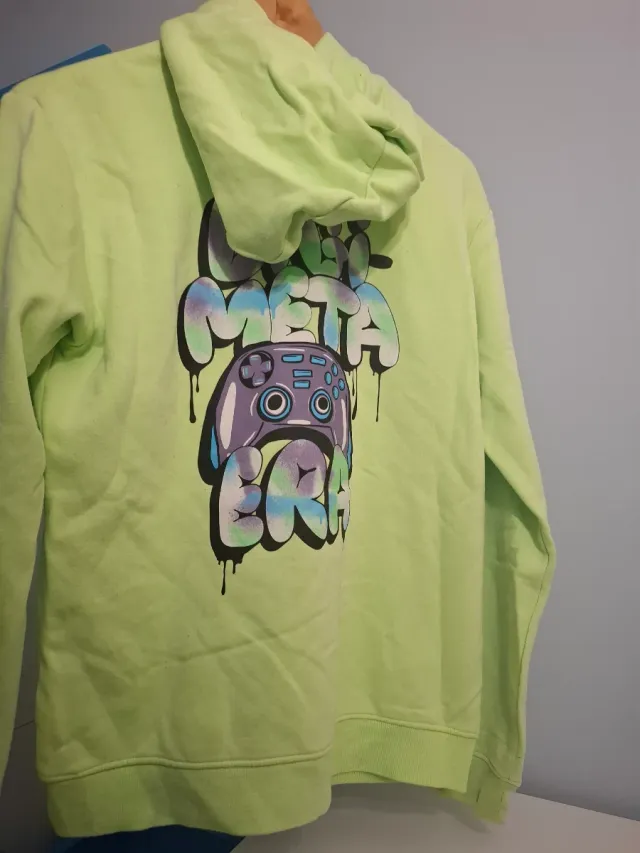 Sudadera verde lima con mando