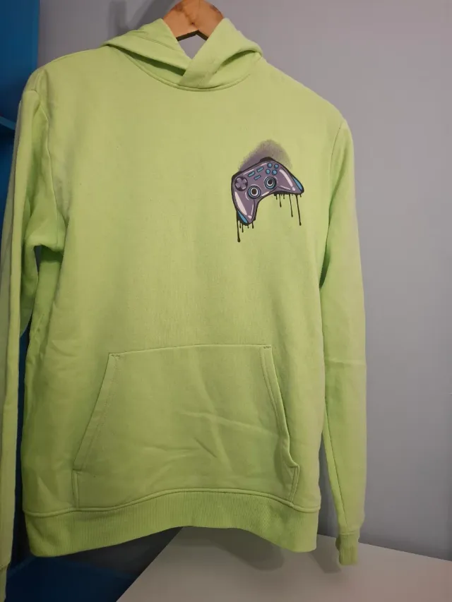 Sudadera verde lima con mando