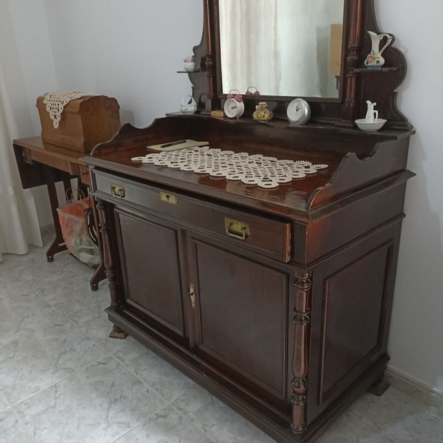 Aparador Cómoda Siglo XIX