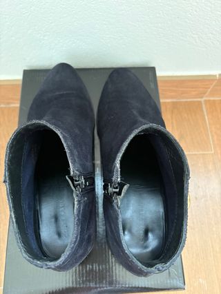 Botines Ante Azul Cortefiel