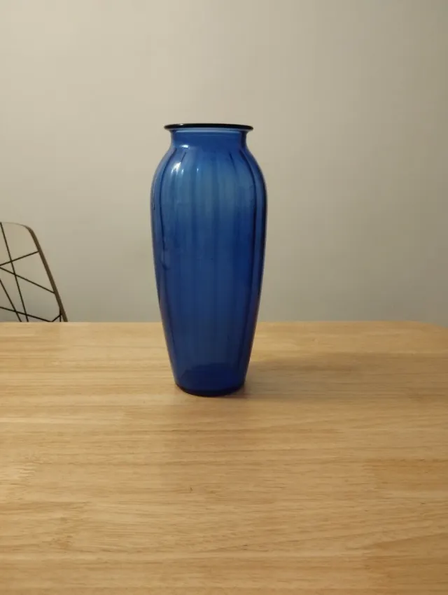 Jarrón de cristal azul ultramar  23cm alto