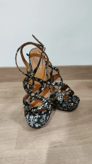 Sandalias de tacón marca audley london