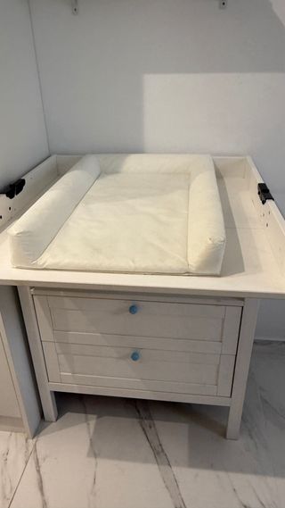 Mueble y cambiador bebé