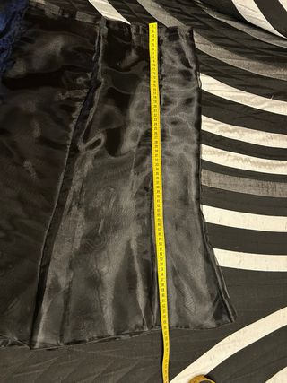 Falda negra elegante