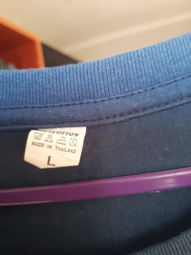 Camiseta Adidas Azul y Dorada