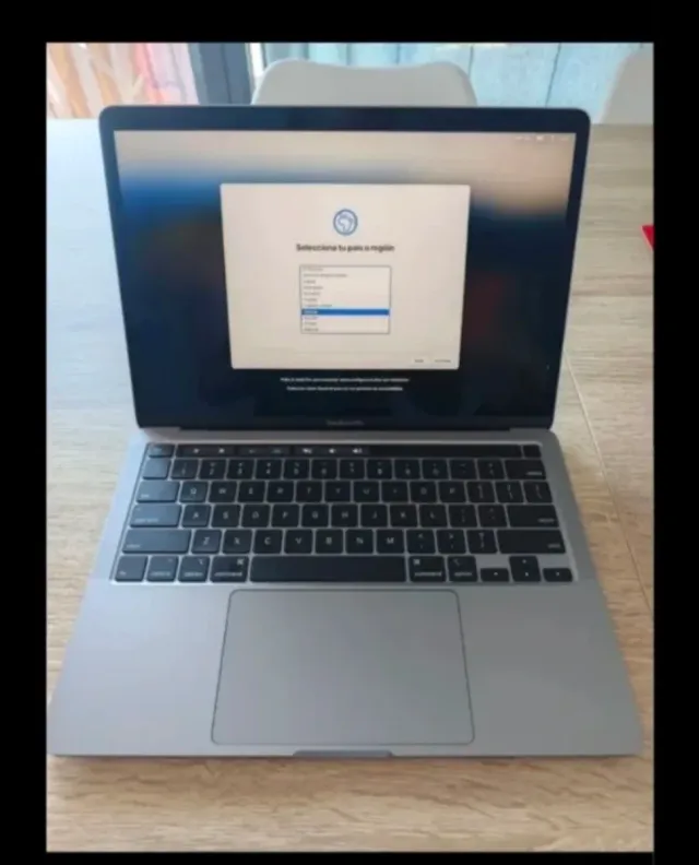 MacBook Pro 13" 2020 Touch Bar Plata