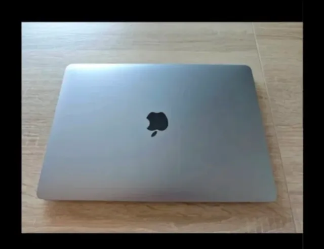 MacBook Pro 13" 2020 Touch Bar Plata