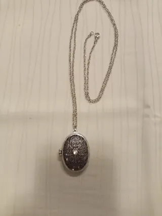 Ciondolo portafoto con catenina