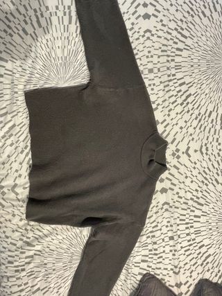 Jersey gris cuello alto