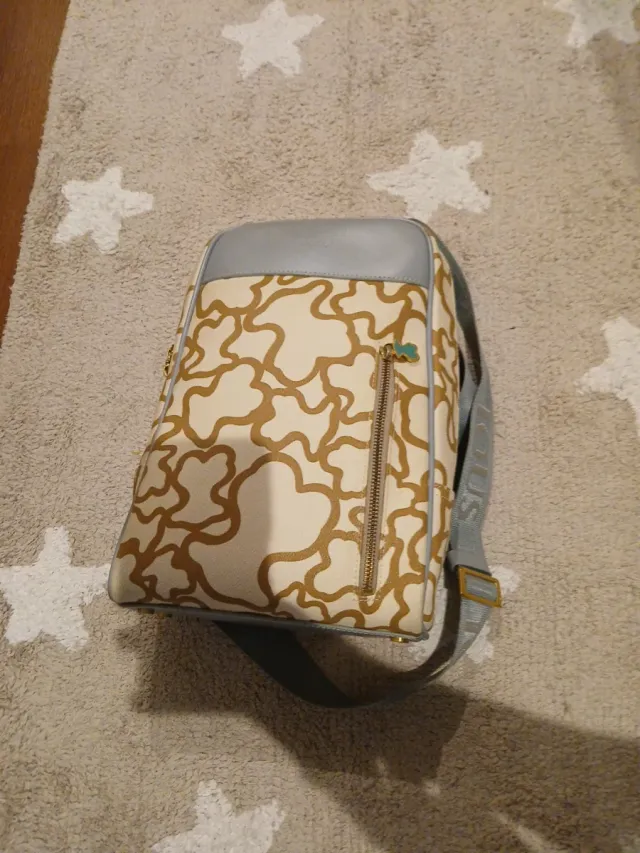 Mochila bandolera Tous beige y marrón