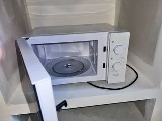 Microondas blanco en perfecto estado