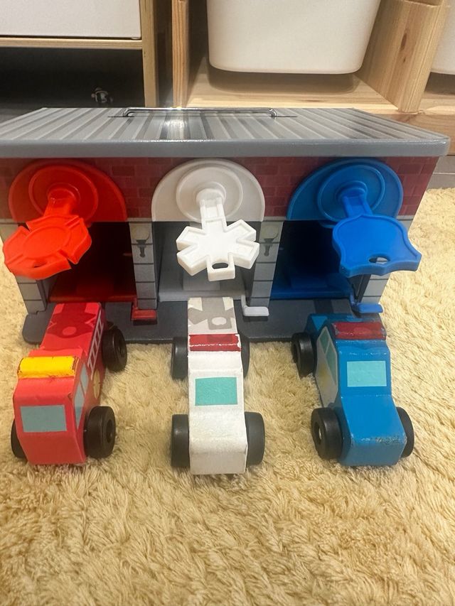 Parking Bomberos, Policía y Ambulancia