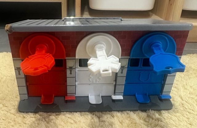 Parking Bomberos, Policía y Ambulancia