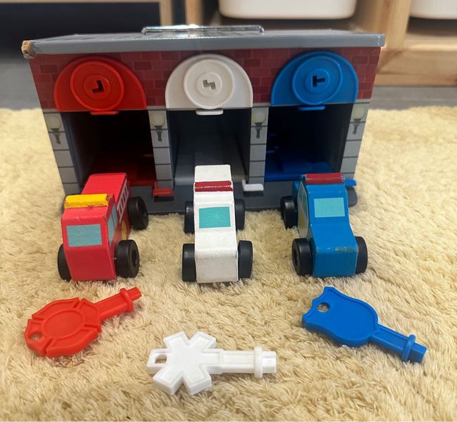 Parking Bomberos, Policía y Ambulancia