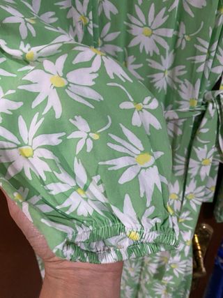 3 X 2 Vestido S marca Tiffosi flores margaritas