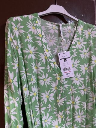 3 X 2 Vestido S marca Tiffosi flores margaritas