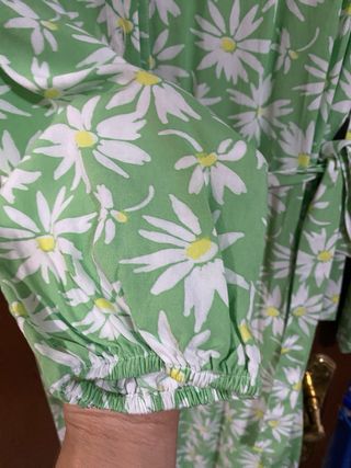 3 X 2 Vestido S marca Tiffosi flores margaritas