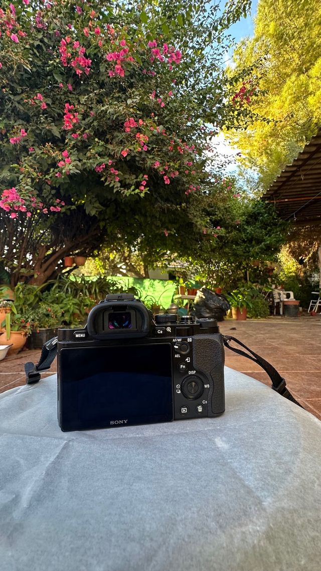 Sony Alpha ILCE 7k Cámara Digital