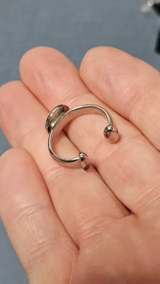 Anillo Carlo Pignatelli con circonita