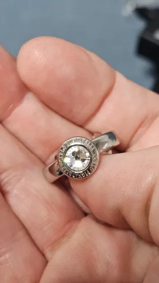 Anillo Carlo Pignatelli con circonita