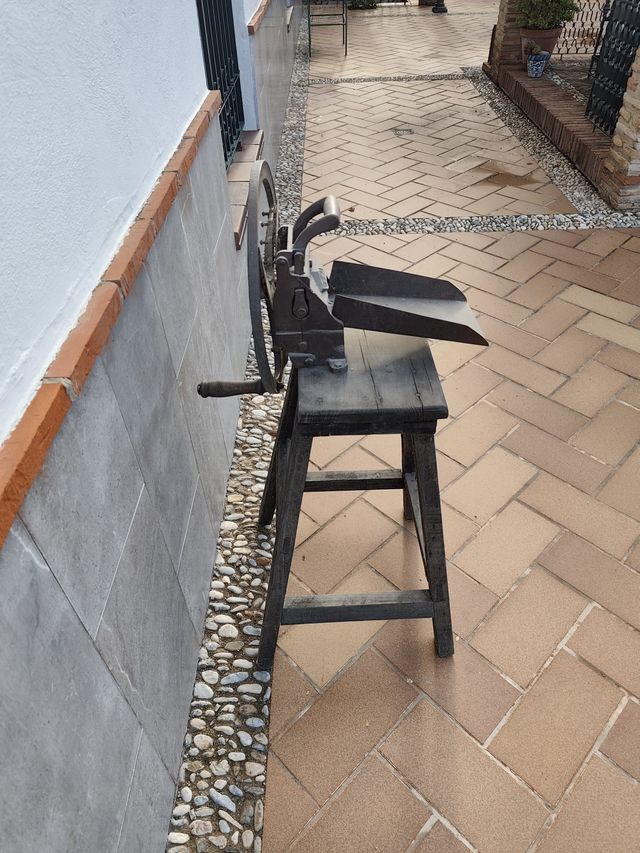 Máquina trituradora de tabaco ZAGA