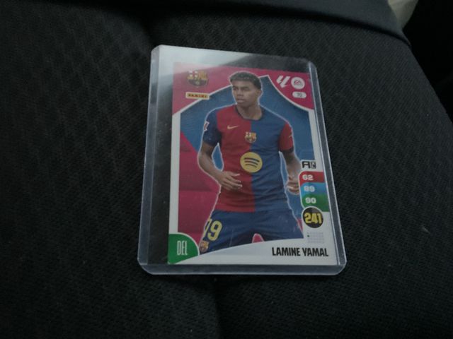 Carta collezionabile Lamine Yamal FC Barcelona 2024-2025