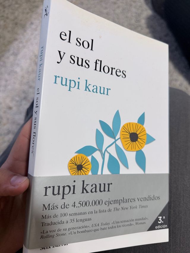 El sol y sus flores - Rupi Kaur
