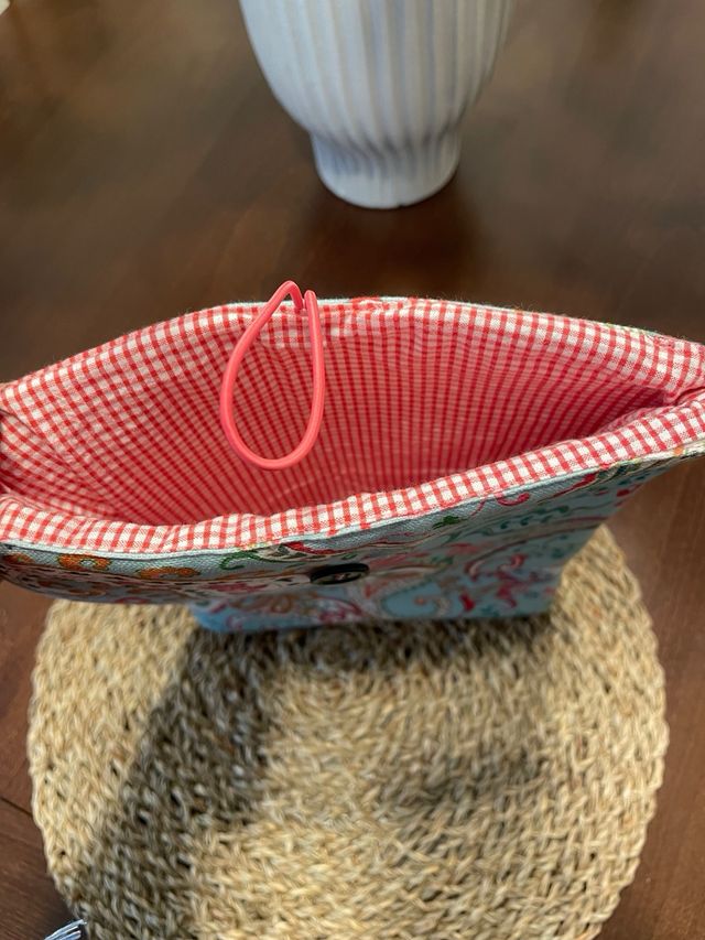 Funda para tablet o libro con estampado paisley