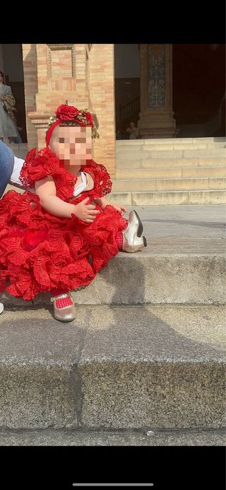 Trajes flamenca niña rojos y dorados