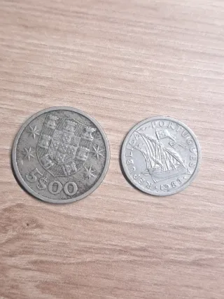 Lote 2 monedas Portugal Escudos