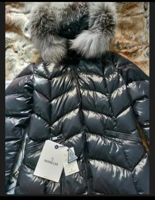 ANORAK FULMARUS CON CAPUCHA -Precio Negociable-