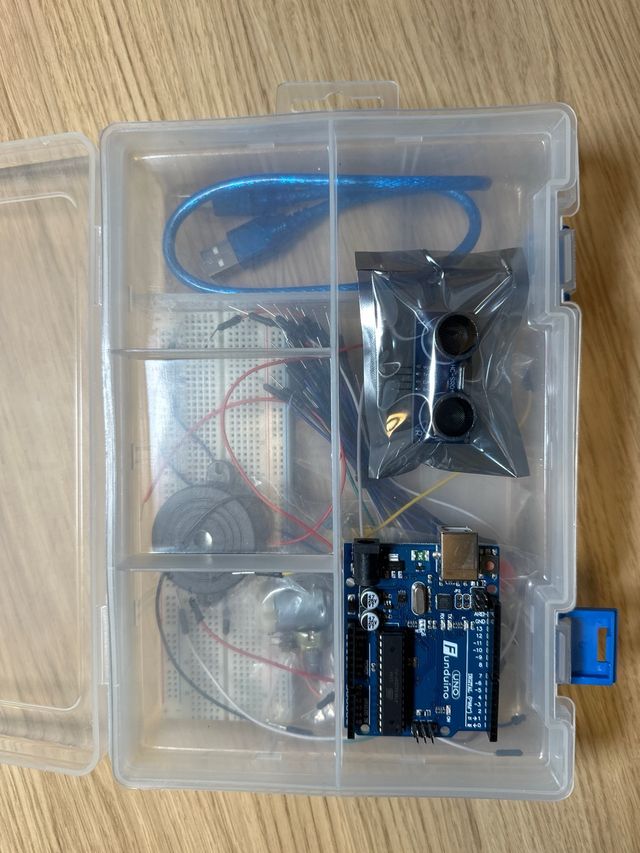 Kit Arduino UNO con componentes