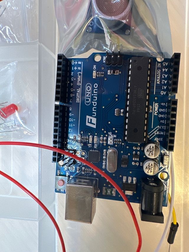 Kit Arduino UNO con componentes