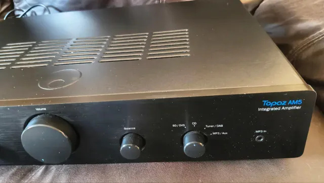 Amplificador Cambridge Audio Topaz AM5